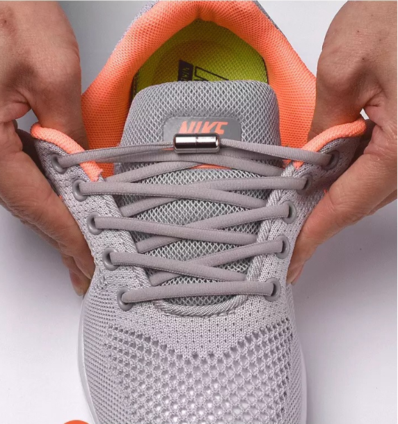 Magnetic no-tie shoe laces